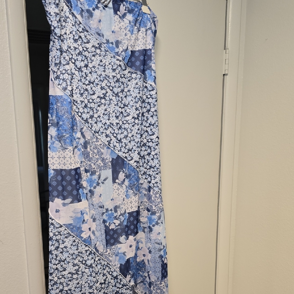 Arula Blue and White Floral Strapless Dress